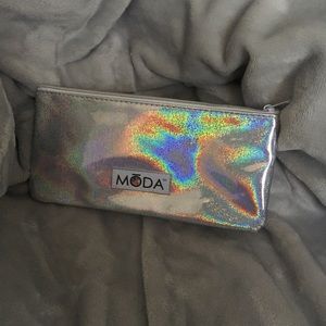 holographic pouch